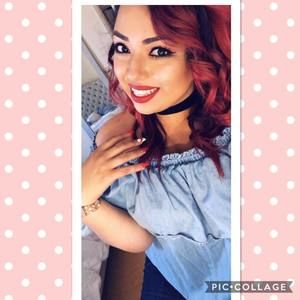 Meet your Posher, Dalia